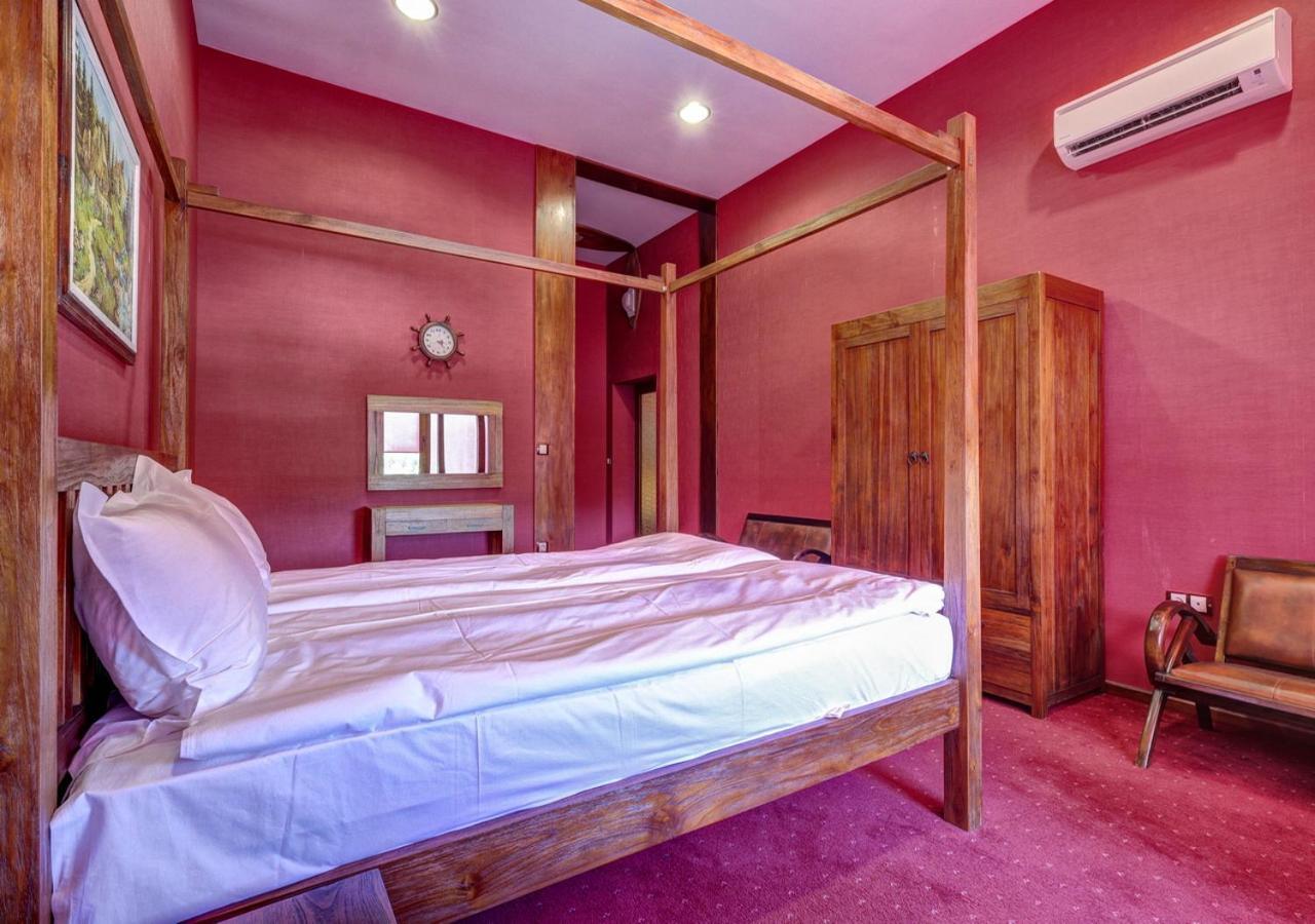 Continental Apartments Golden Sands Bagian luar foto