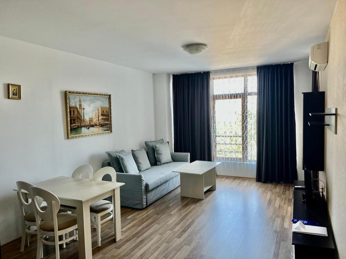 Continental Apartments Golden Sands Bagian luar foto