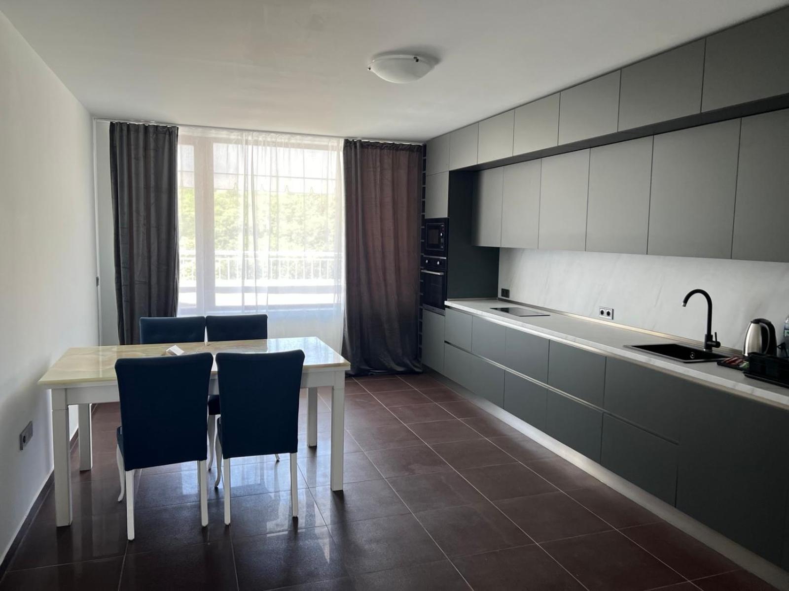 Continental Apartments Golden Sands Bagian luar foto