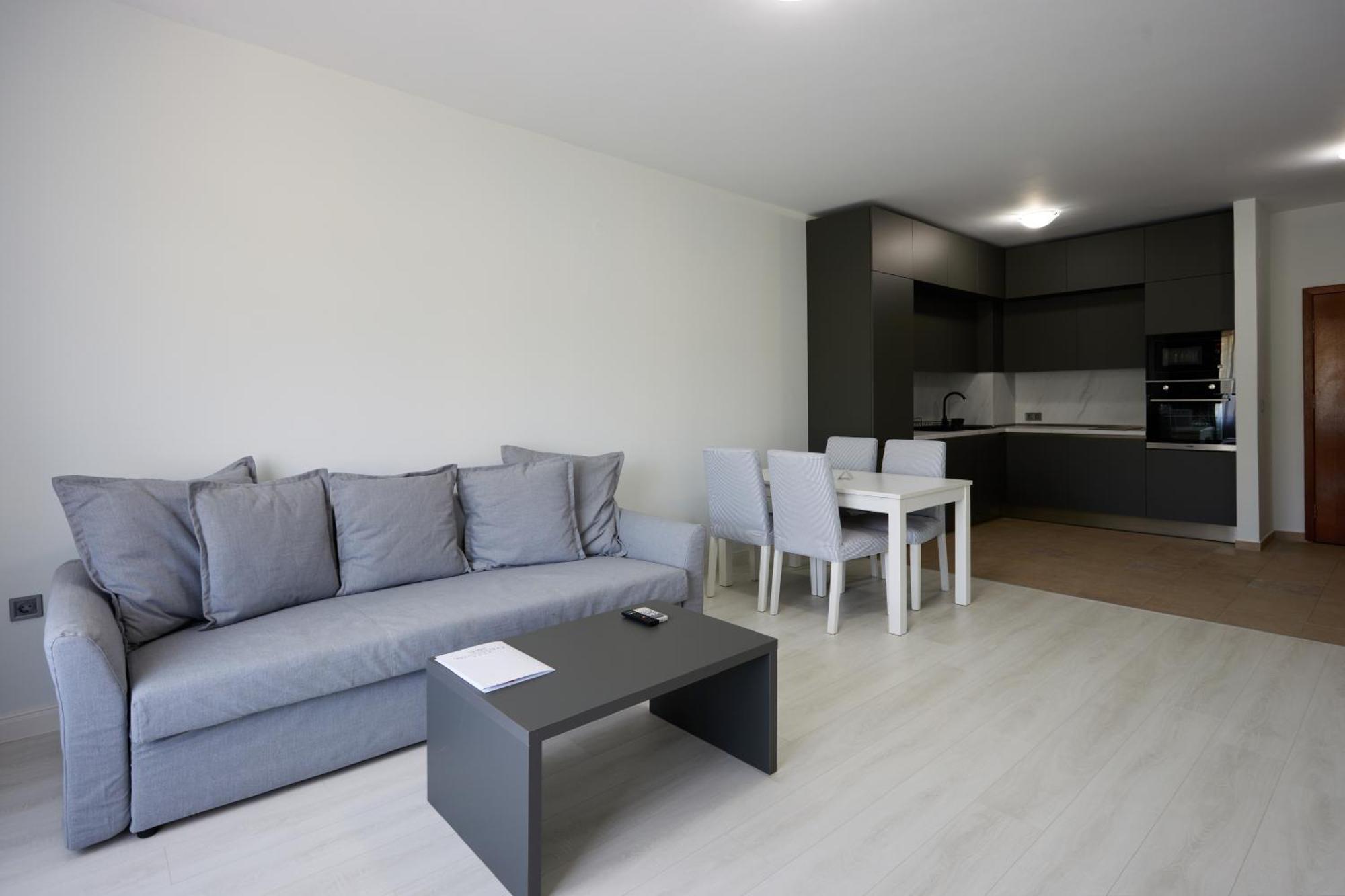 Continental Apartments Golden Sands Bagian luar foto
